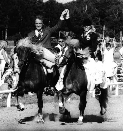 Einar og Darri vinder af NM i 5-gang og 5-gangskombination 1988. Æresrunde sammen med 4-gangskombinationsvinderen Unn Kroghen.